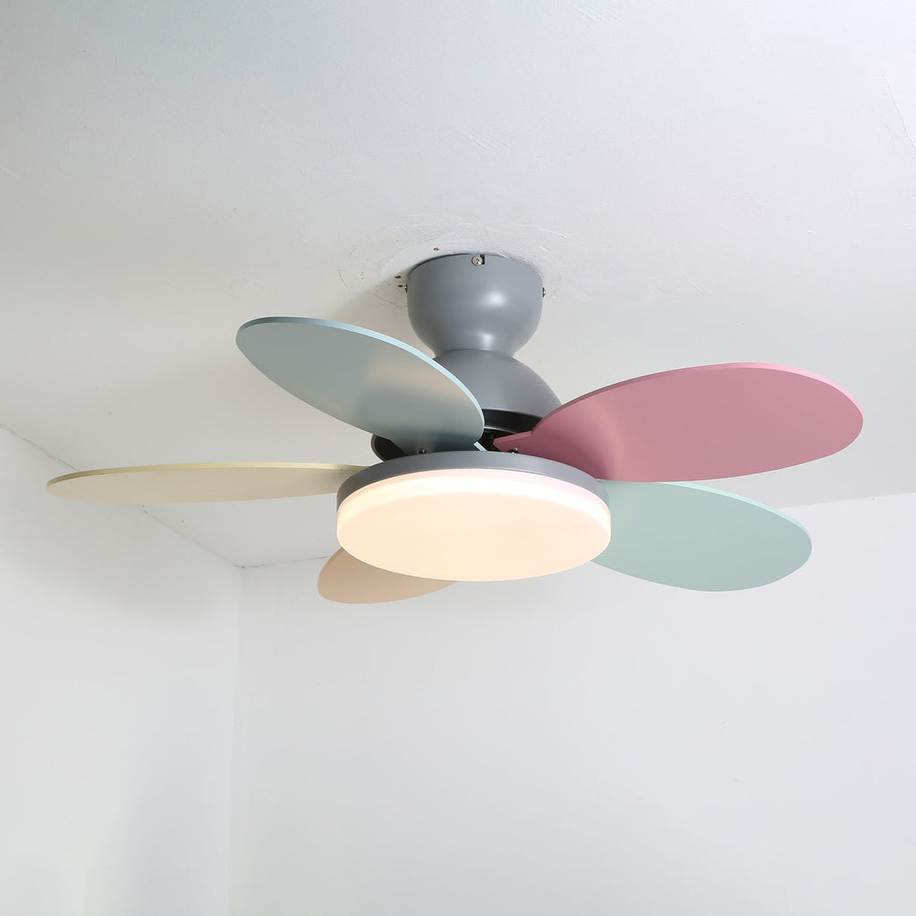 Petalo Ceiling Fan Light — product view 34