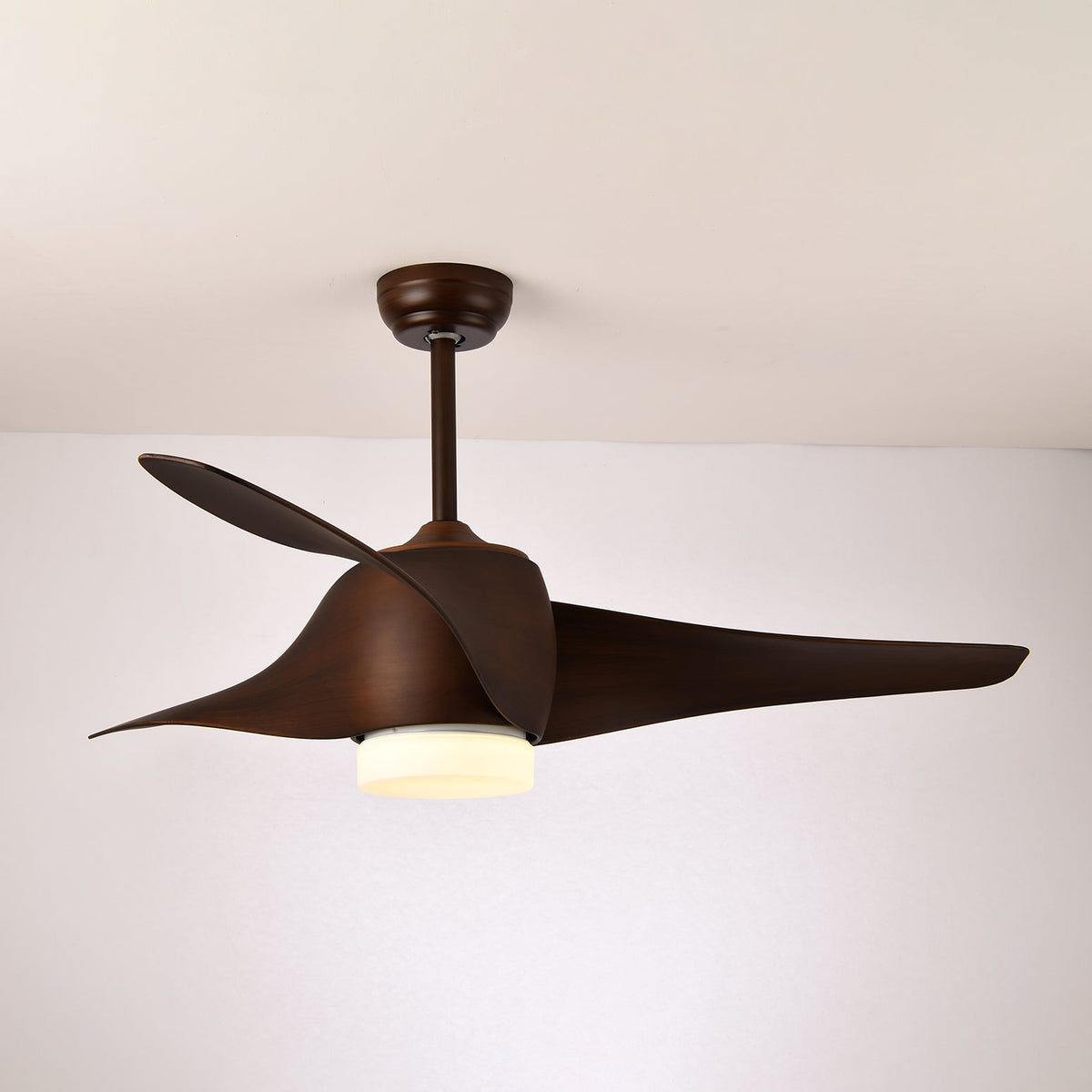 Verdantia Aero Ceiling Fan Light — product view 4