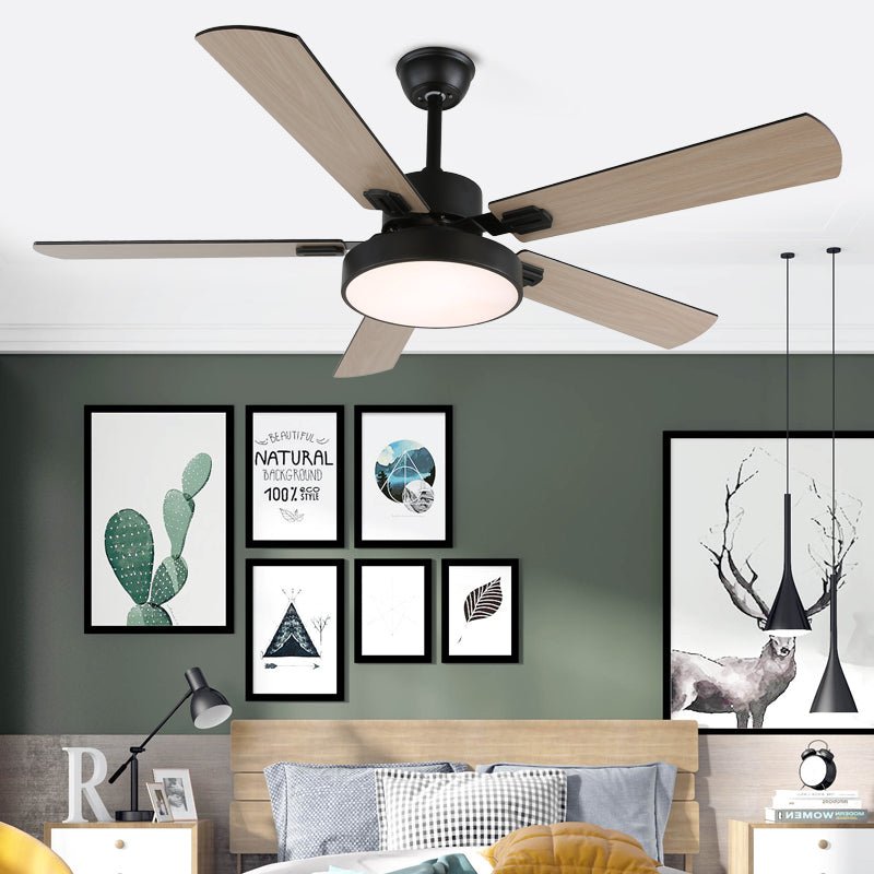 Zephyris Ceiling Fan Light — product view 3